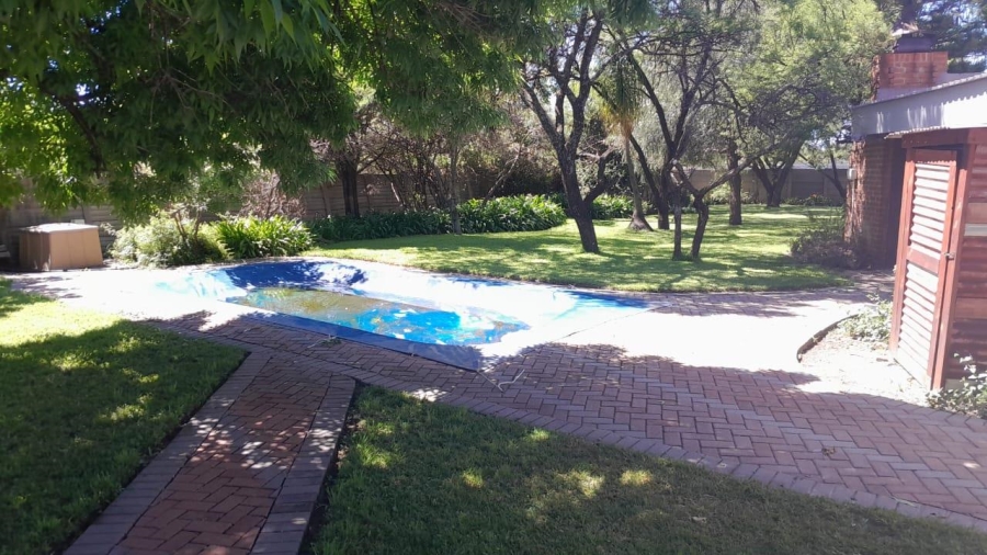 5 Bedroom Property for Sale in Riebeeckstad Free State